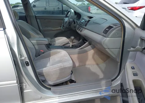 2002 Toyota Camry Le from USA, damaged, VIN 4T1BE32K82U522019